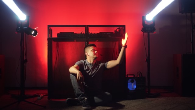 Icon 1
