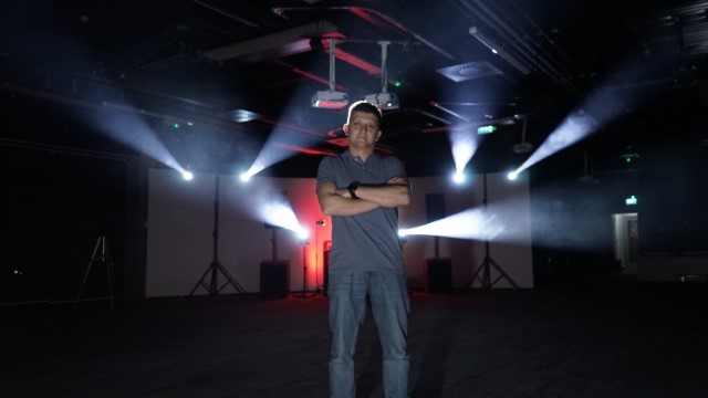 Icon 1